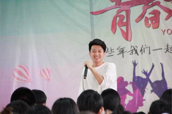 77ECBF72BF3A42D67009F0ED96A752D7